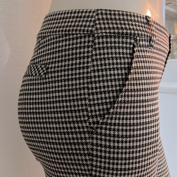 STRETCH PANTS ANKLE CROPPED TWO FRONT POCKETS NWOT OFF BRAND - Picture 4 of 5